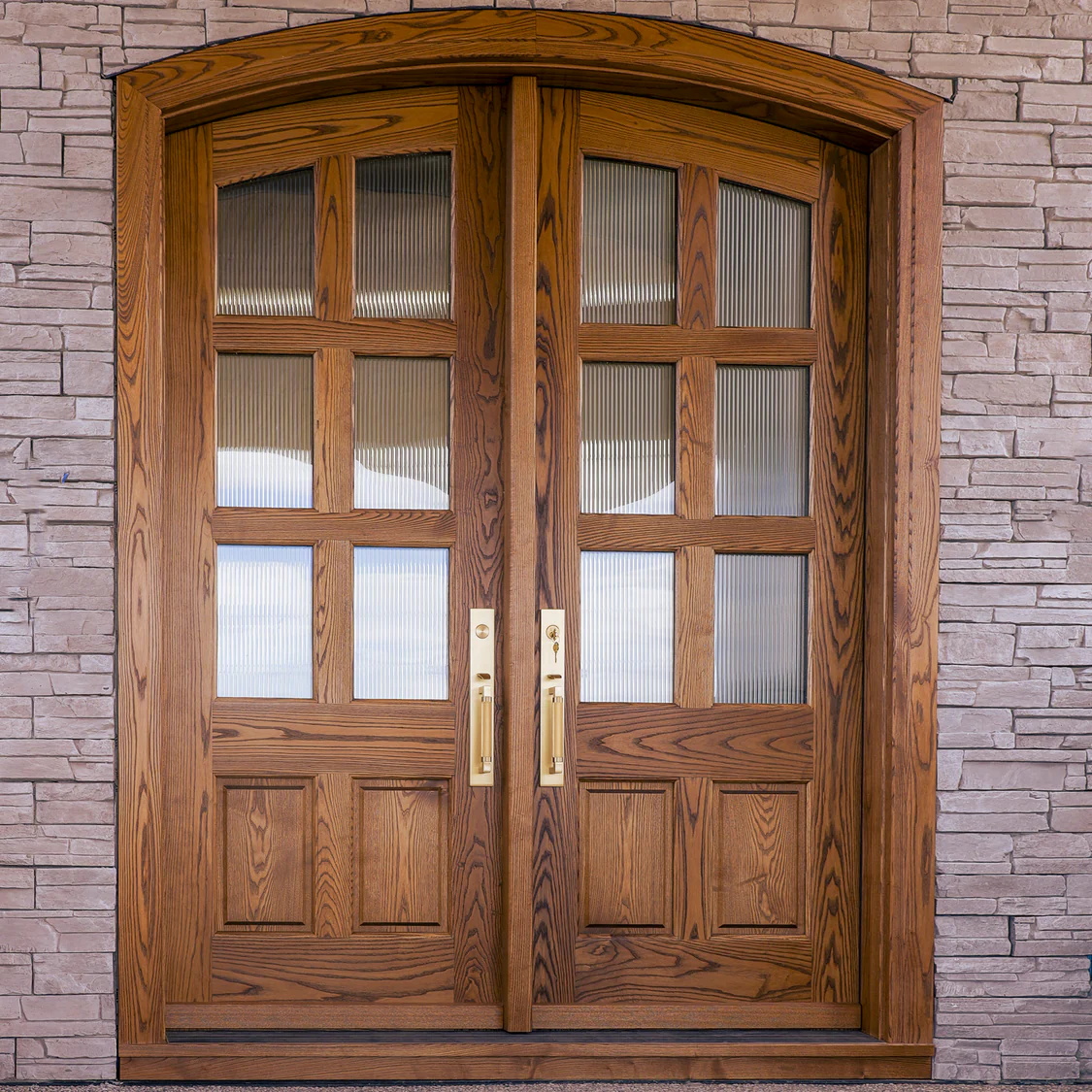 Grand Oak Door